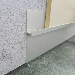 Плинтус BG70  для ГКЛ 12.5 мм аналог Италии 101/74 Profilpas.