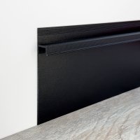 Плинтус крытого монтажа черный SP 80