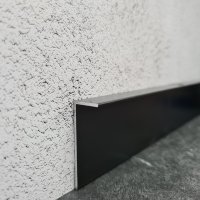 Черный алюминиевый плинтус  BPL 40x13 мм