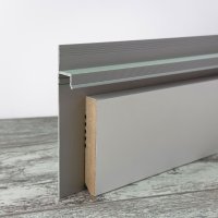 Плинтус крытого монтажа серебро SP 80